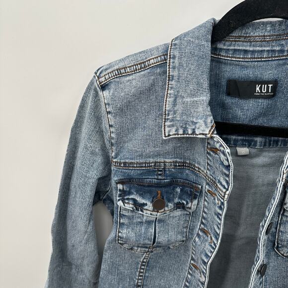 KUT FROM THE KLOTH NWT Kara Denim Jean Jacket in Medium Standard Wash// XS - Picture 6 of 13